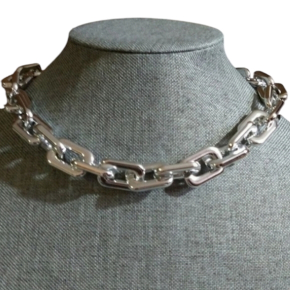 Ardene Jewelry - Chain choker style silver tone necklace